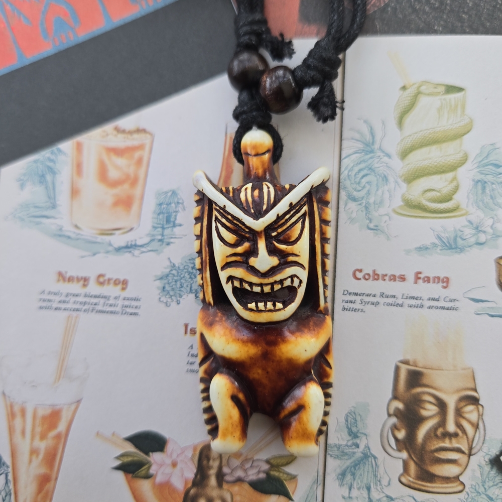 🗿🌴 "Molokai" Carved Resin "Tiki" Surfer Style Pendant ✨️NEW✨️o/s
